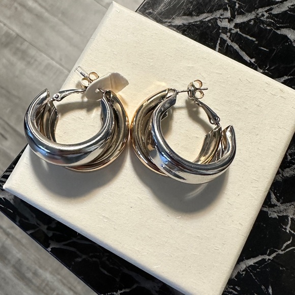 NWT. Zara Golden/Metal Double Hoops Earrings. - Picture 9 of 9